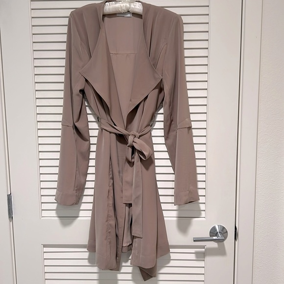Modern Citizen Jackets & Blazers - Light Weight Trench from Modern Citizen with crepe-like fabric